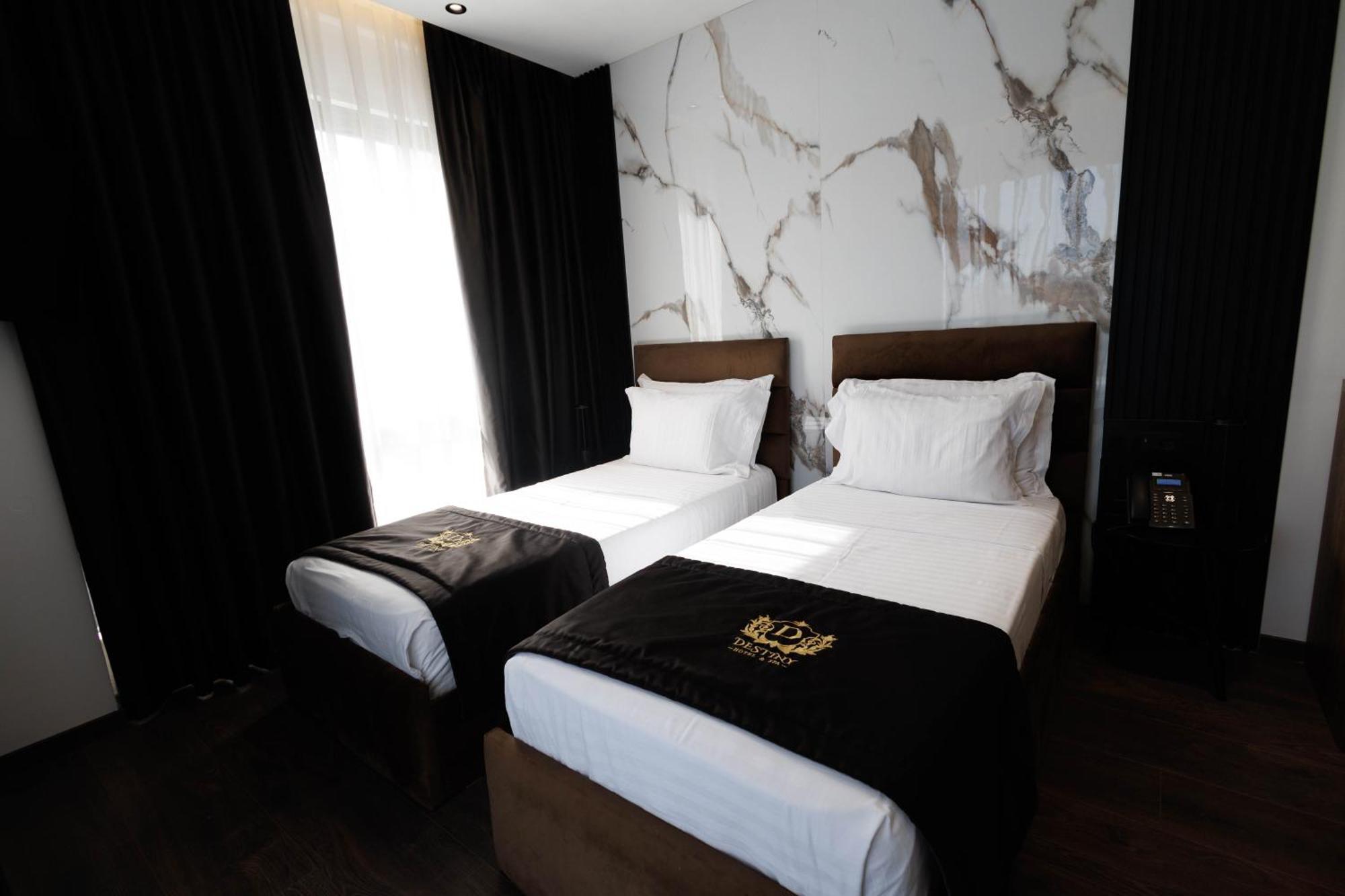 Destiny Hotel & Spa Yzberishti Стая снимка